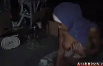 الزوجة تريد مني أن أقذف على وجهها.