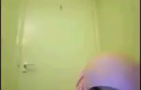 Nurumassage لطيف شقراء صغيرة الملاعين فرنك بلجيكي لها في المؤخرة.