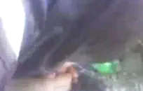 الخفقان ديك في السيارة من قبل ماما طفلي.