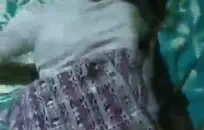 شاعر المليون في جميع أنحاء مؤخرتي مع هزاز.