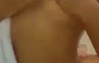 Nuru babes يحصلون على assfucked بشكل جيد مع قضيب أو لعبة.