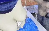 أختي أرادت بعض القضيب في الحمام.