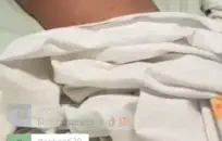 أمارس الجنس مع نفسي قبل النوم ، مع دسار.