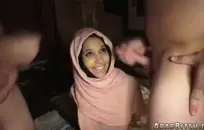 مثير فاتنة يحصل مارس الجنس عميق في المؤخرة.