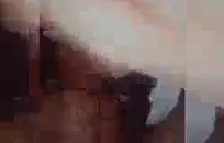 زوجان أسودان قذران وسيئان ينزلان على ركبهما لممارسة بعض الجنس الشرجي الساخن أثناء نفخ بعضهما البعض في هزة الجماع المذهلة