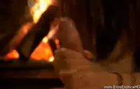 عسل مثليه يحب الحصول على لسانها في مهبلها من قبل فرخ ساخن بزاز كبيرة ، وهو جيد جدًا في جعل هذا الهرة الحلوة يأتي بقوة