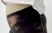 ارتدت ثدي الكتكوت الشرقي الساخن لأنها حصلت على بوسها مارس الجنس بشكل جيد حتى قذفت في كل مكان.