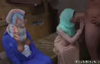 ابنتي مص قضيبي وركوب دسار لها.